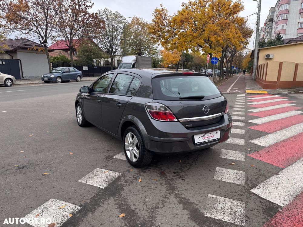 Opel Astra 1.7 CDTI DPF 150 Jahre - 4