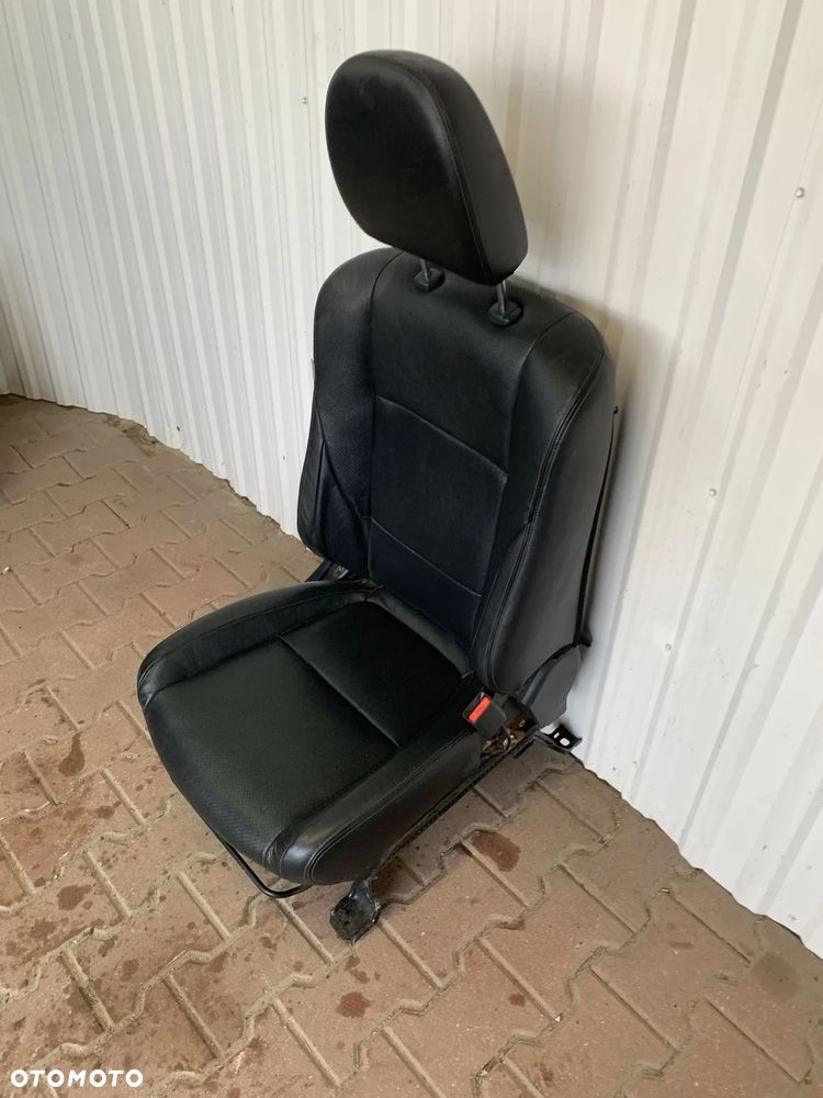MITSUBISHI OUTLANDER III FOTEL PRAWY PRZÓD PRZEDNI PASAŻER - 4