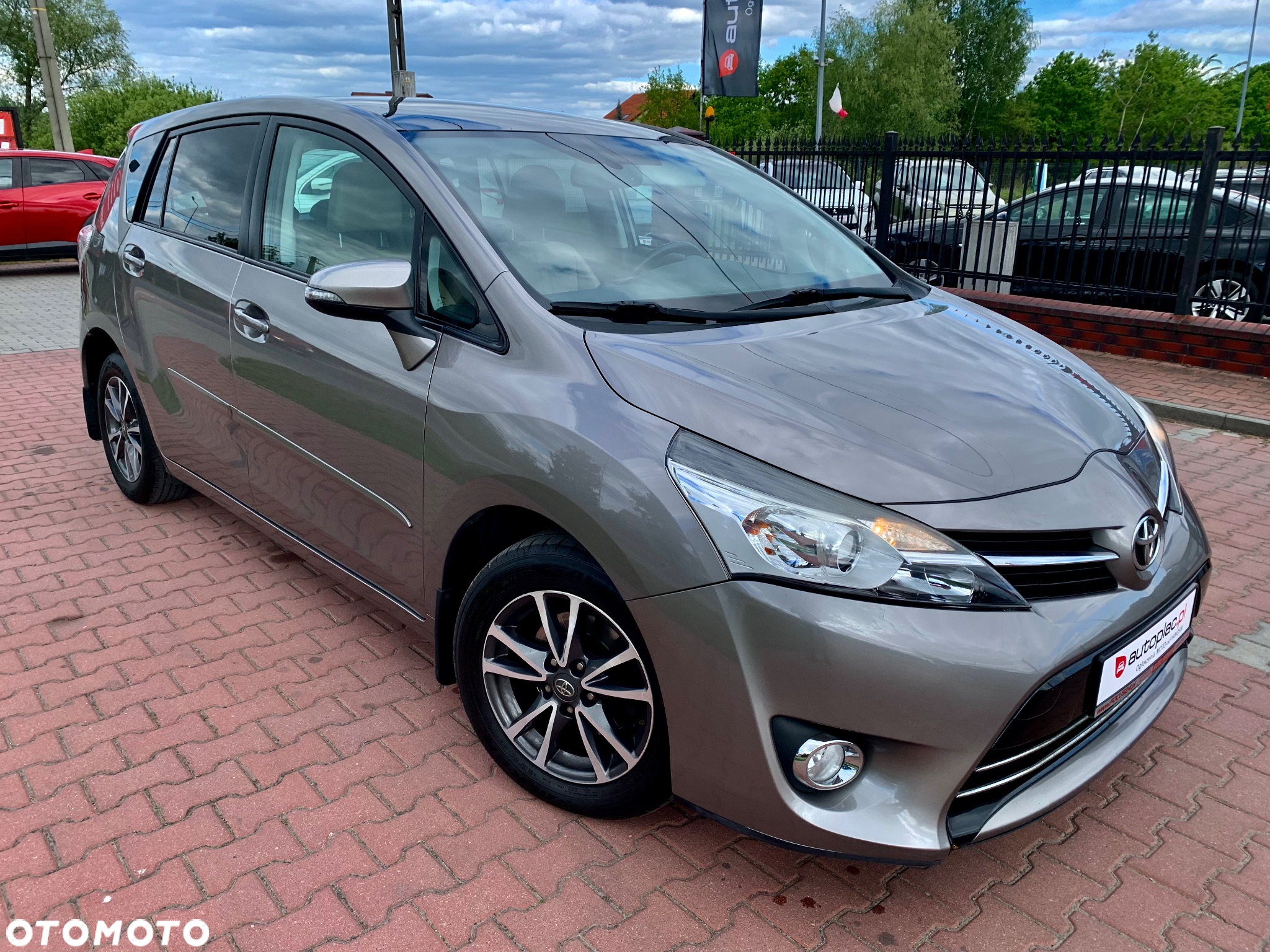 Toyota Verso 1.6 D-4D Prestige - 3