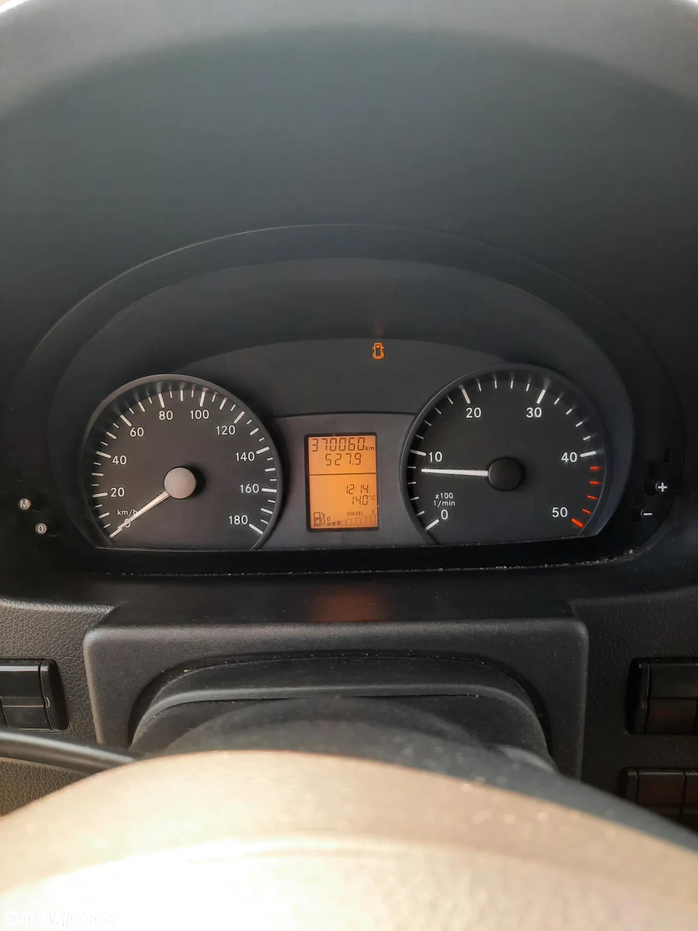 Mercedes-Benz Sprinter - 9