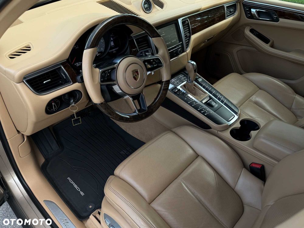 Porsche Macan - 8
