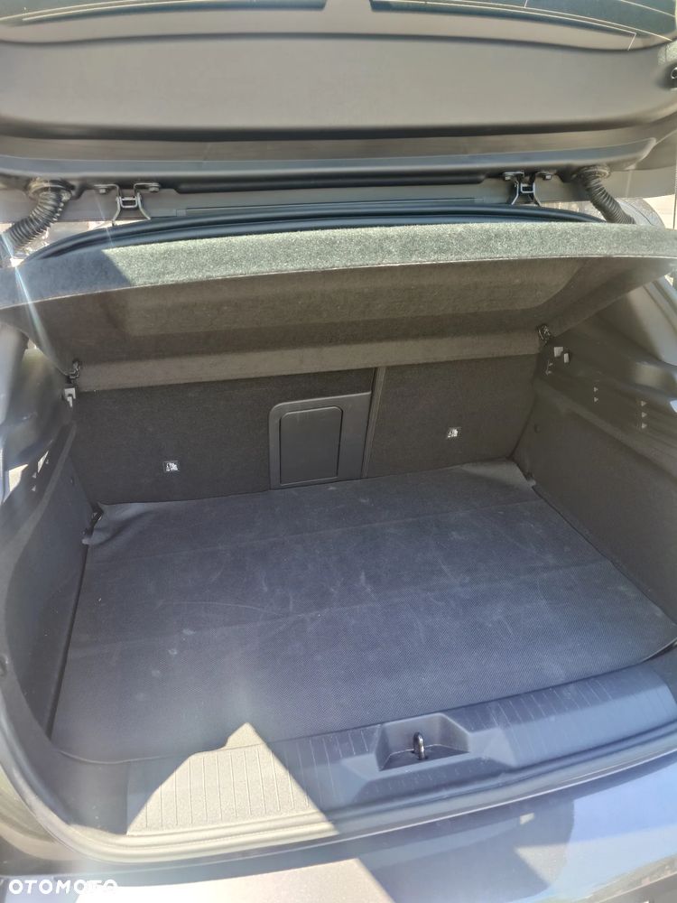 Opel Astra 1.2 T Elegance S&S - 31