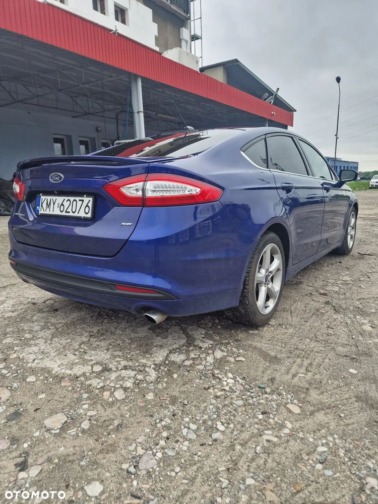 Ford Fusion - 5