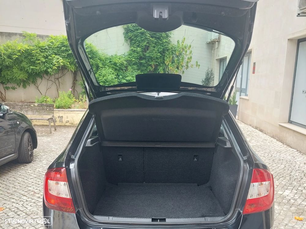 Skoda Rapid 1.6 TDI Active - 5