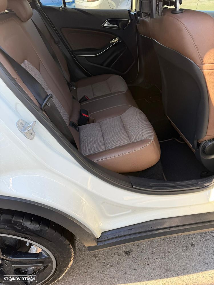 Mercedes-Benz GLA 180 (CDI) d 7G-DCT Style - 11