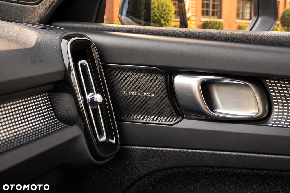 Volvo XC 40 T3 Geartronic RDesign - 25
