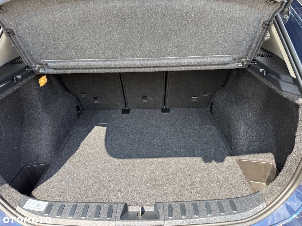 BMW X1 sDrive18i - 34
