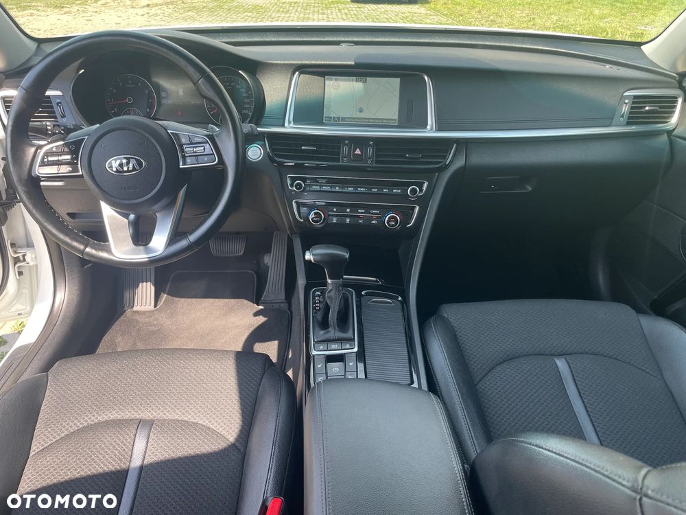 Kia Optima - 18