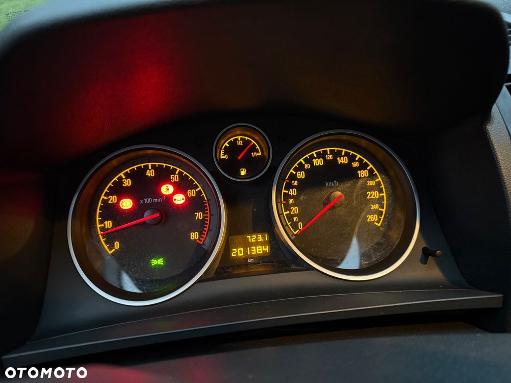 Opel Zafira 1.8 Edition 111 Jahre - 9