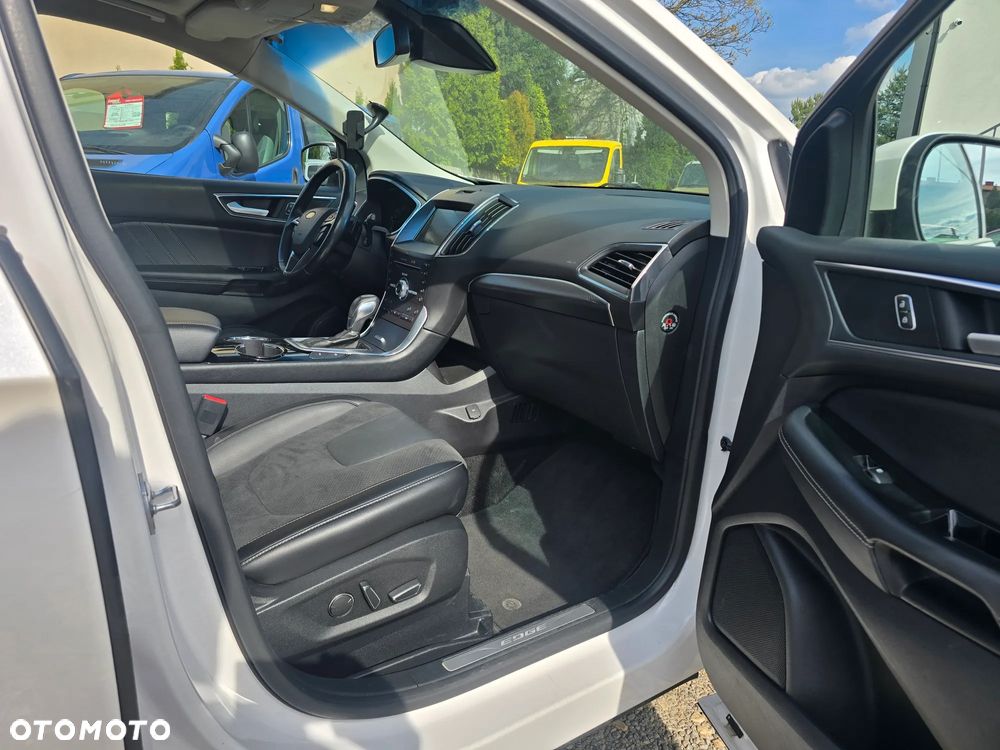 Ford Edge 2.0 TDCi Twin-Turbo 4WD ST-Line - 30