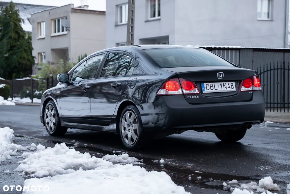 Honda Civic 1.8 Comfort - 11