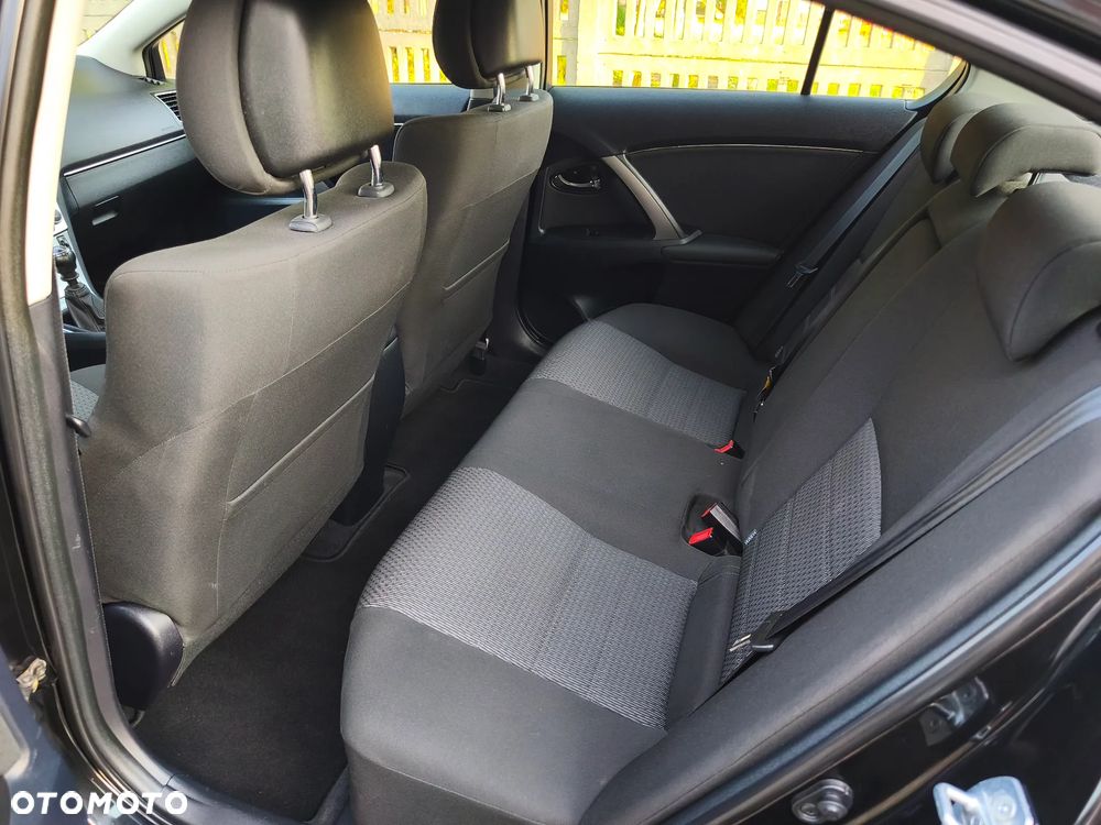 Toyota Avensis 1.8 Business Edition - 22