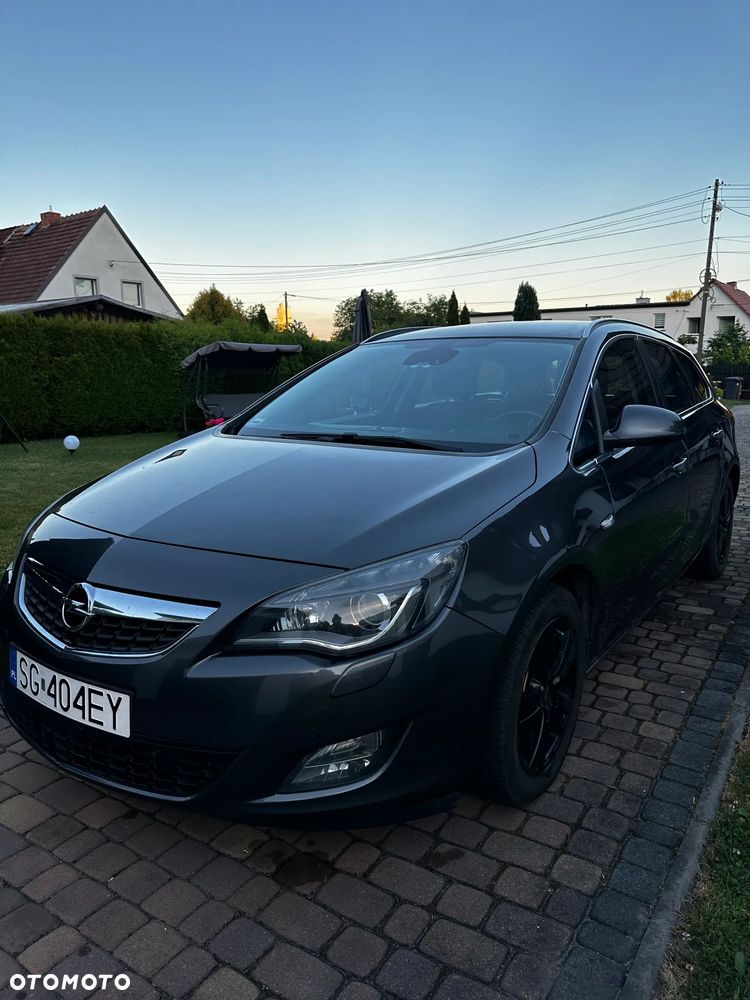 Opel Astra 1.6 T Cosmo - 6