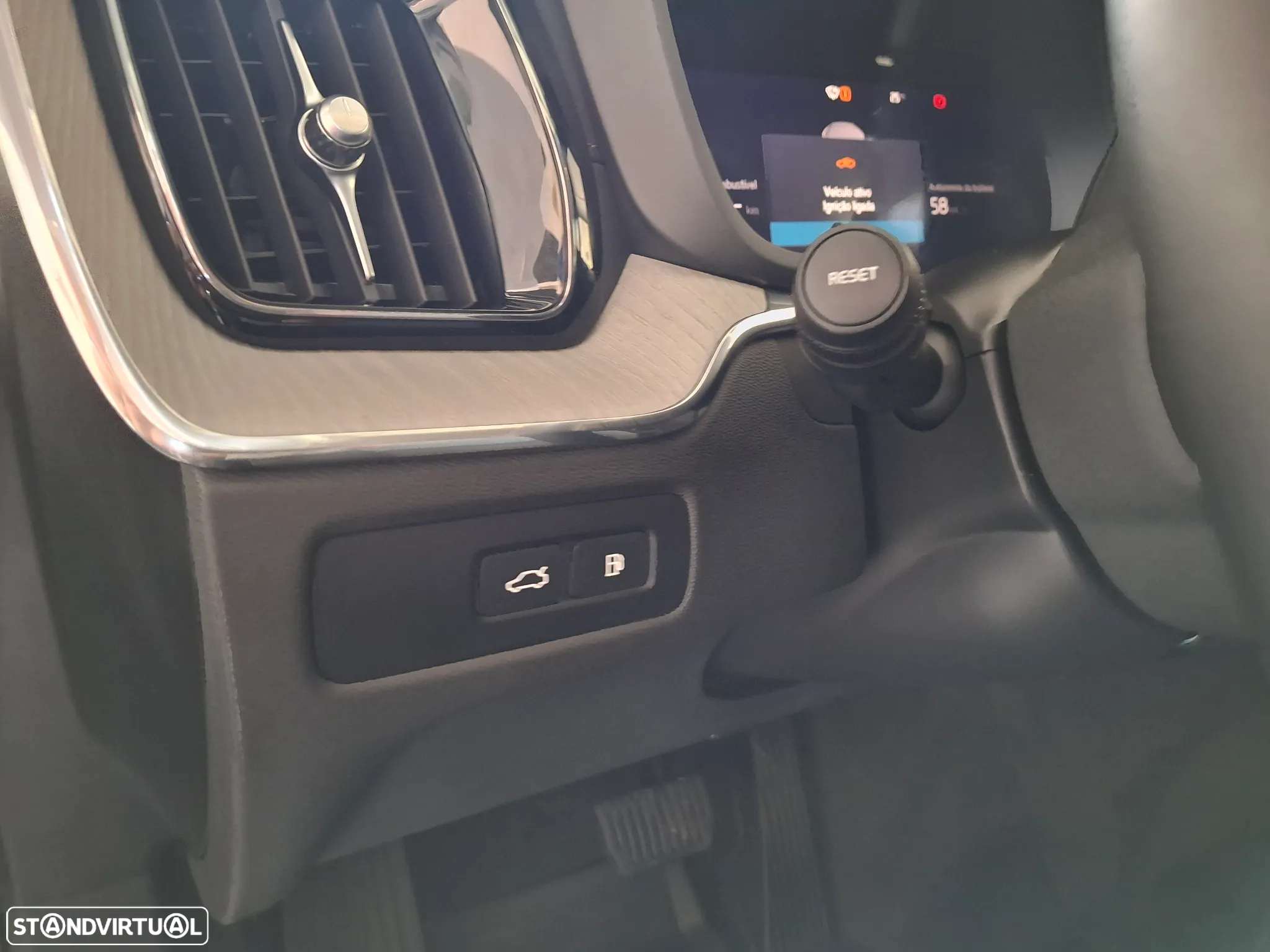 Volvo XC 60 2.0 T8 PHEV Ultra Dark AWD - 15