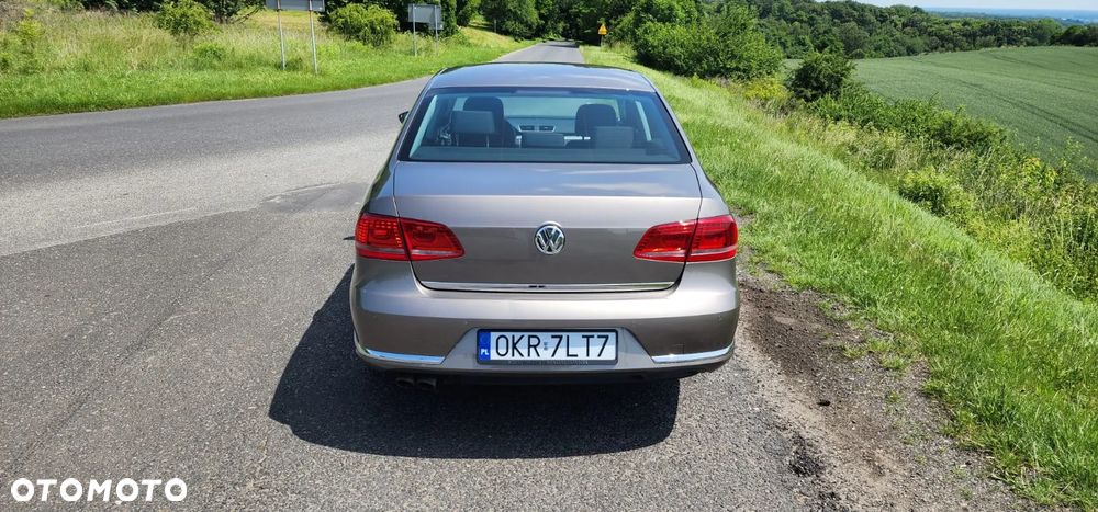 Volkswagen Passat 2.0 TDI DPF Comfortline - 4