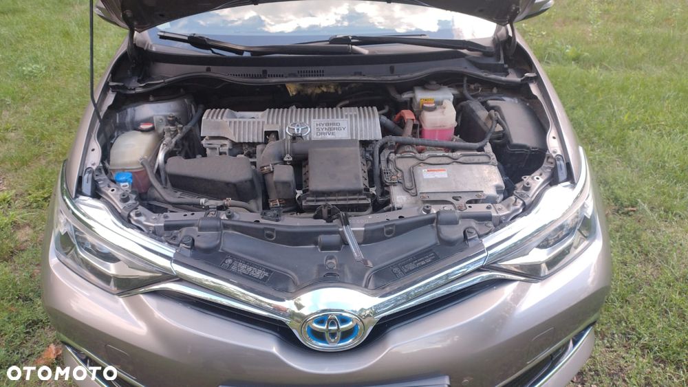 Toyota Auris 1.8 HSD Luna - 36