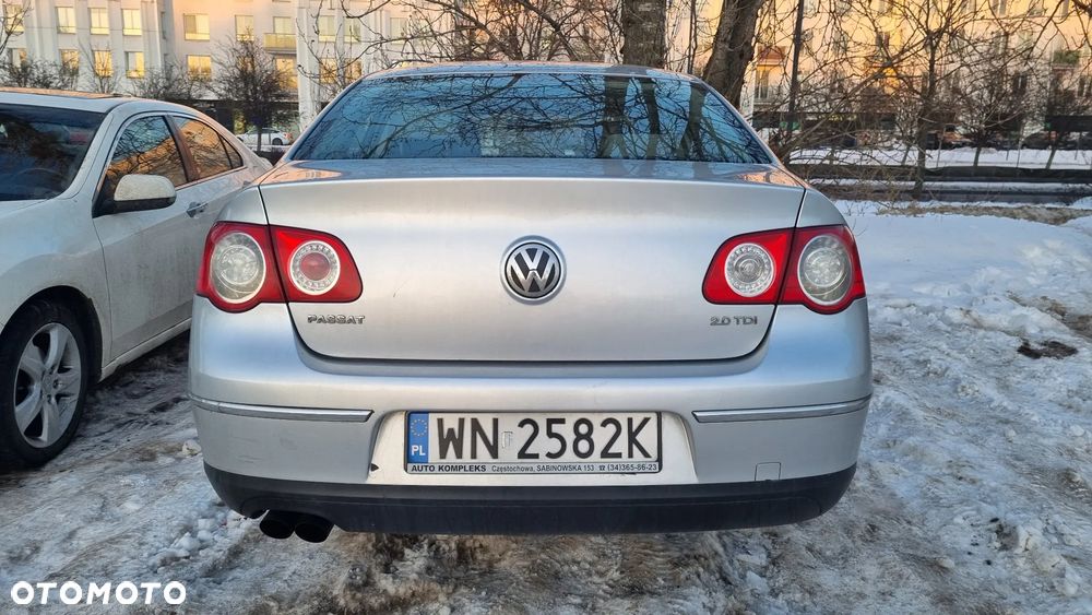 Volkswagen Passat 2.0 TDI DPF Comfortline DSG - 4