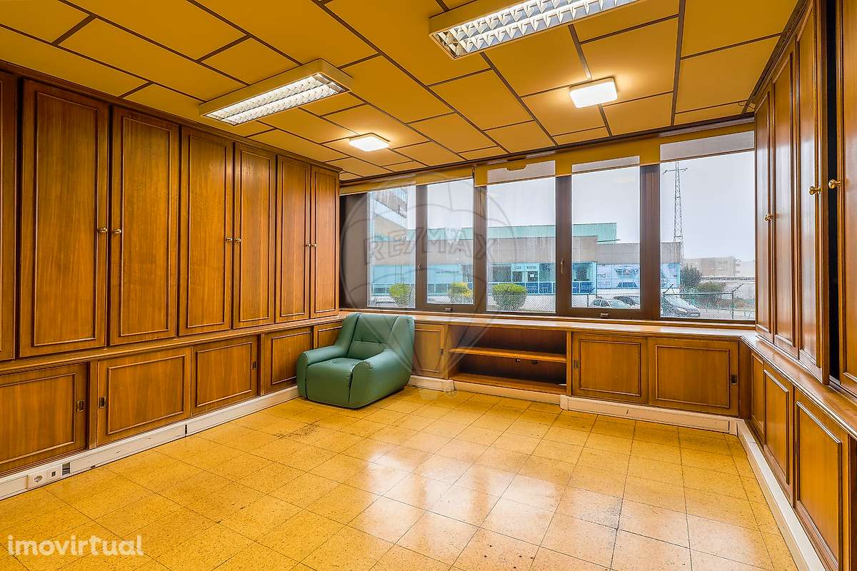 Escritório  para arrendamento - Grande imagem: 2/17