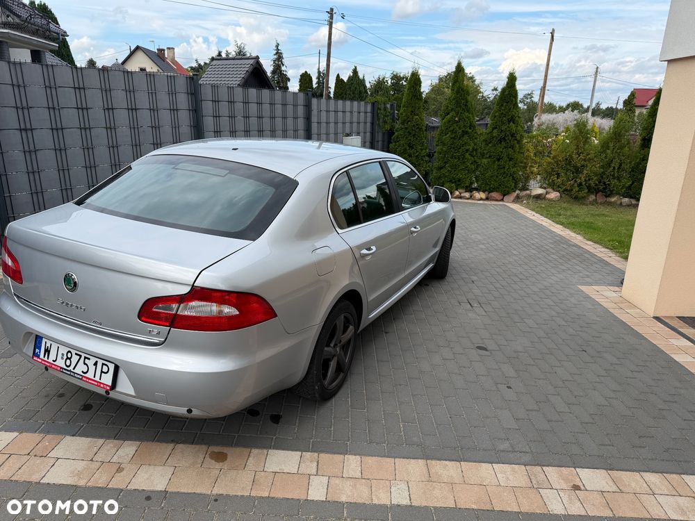Skoda Superb - 2
