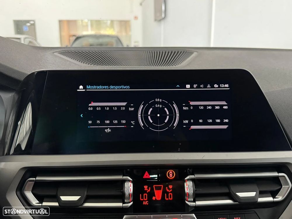 BMW 330 e Touring Pack M Auto - 29