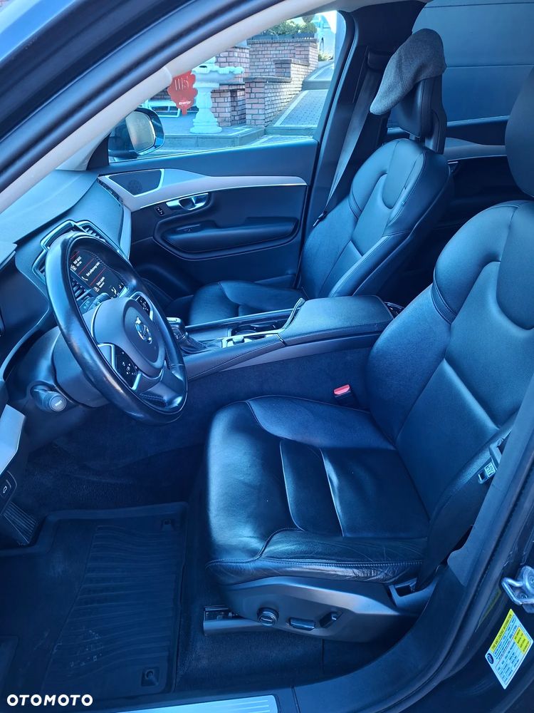 Volvo XC 90 T5 AWD Geartronic Momentum - 9