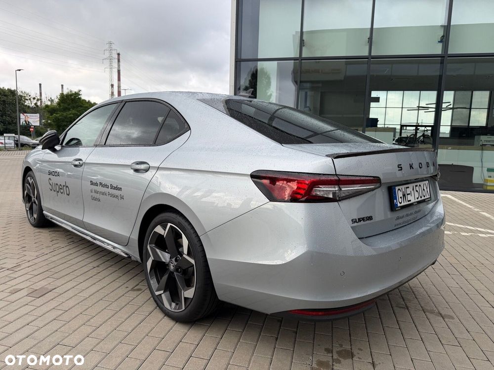 Skoda Superb 2.0 TSI Sportline DSG - 6
