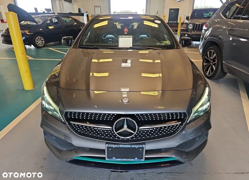 Mercedes-Benz CLA 250 7G-DCT Sport - 4