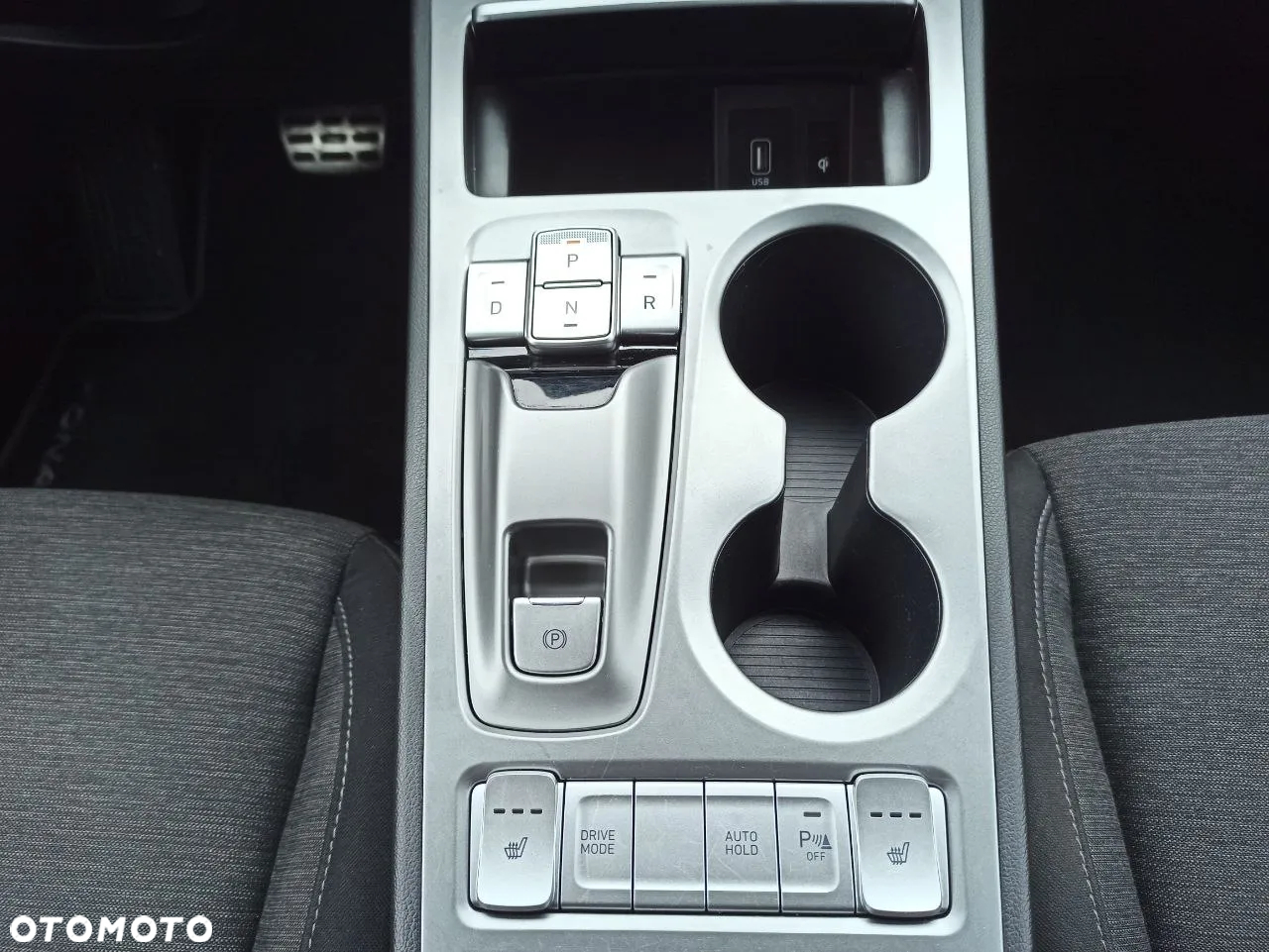 Hyundai Kona Electric 39kWh Premium - 15