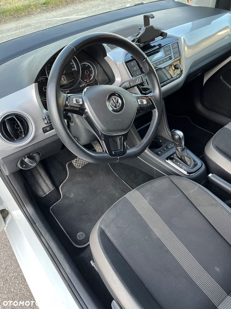 Volkswagen up! e-up - 19