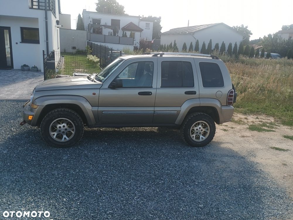 Jeep Cherokee - 1
