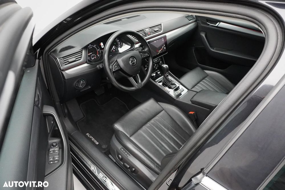 Skoda Superb 2.0 TDI DSG 4X4 Style - 9
