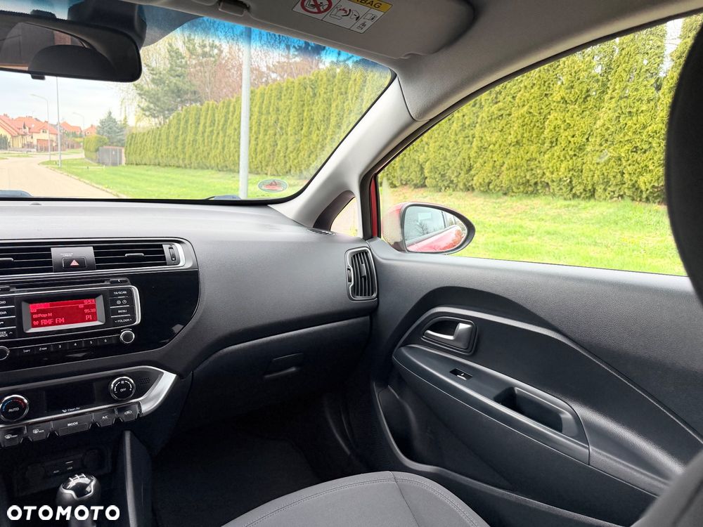 Kia Rio - 13