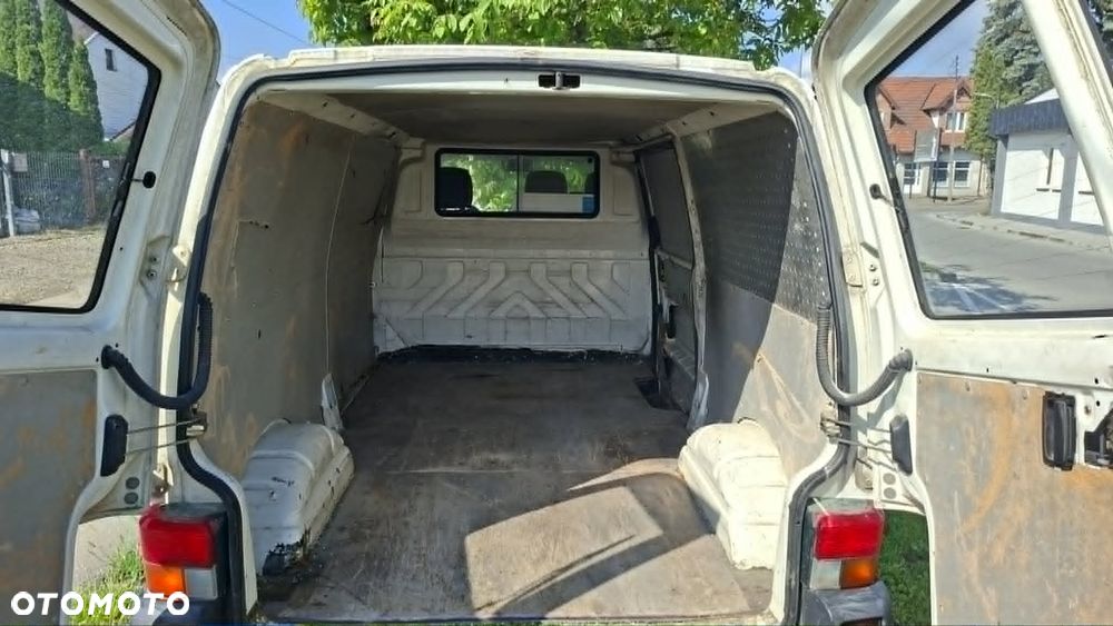 Volkswagen Transporter - 7