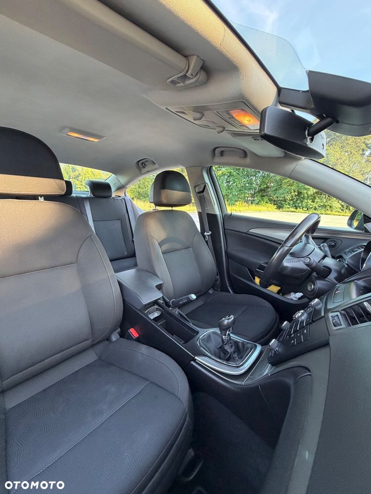 Opel Insignia 1.8 - 11