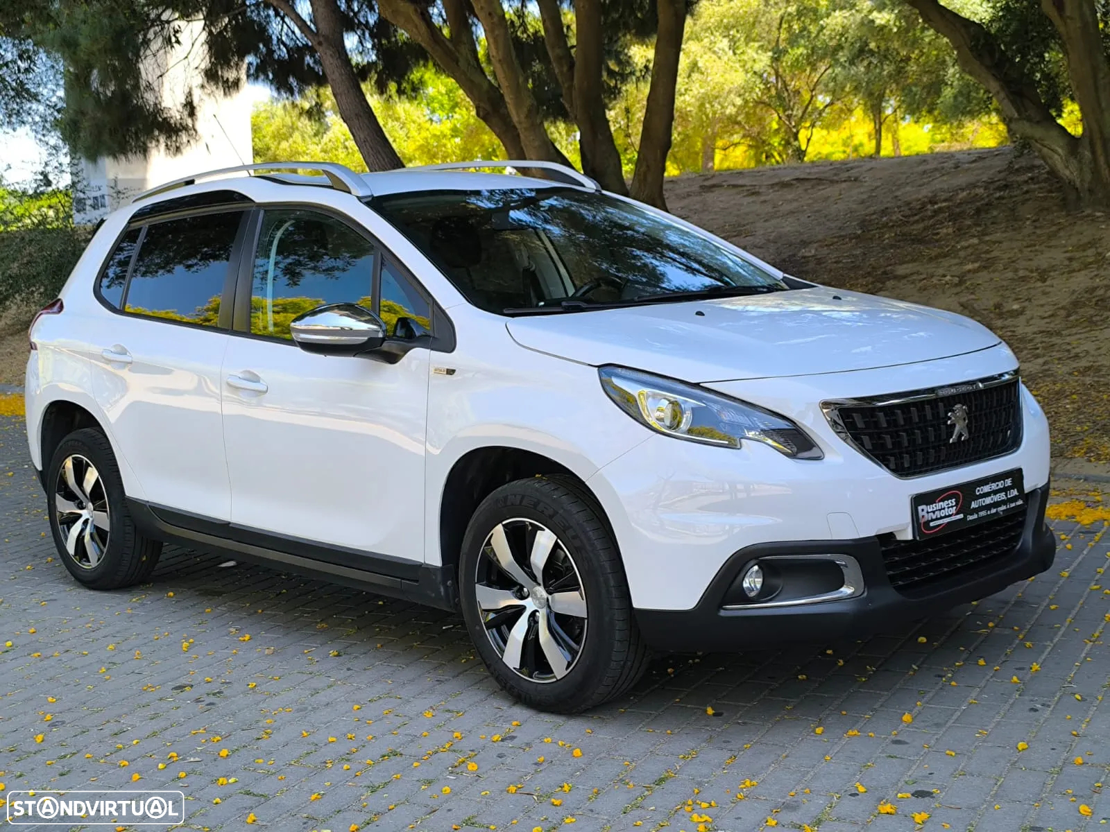 Peugeot 2008 1.2 PureTech Style - 7