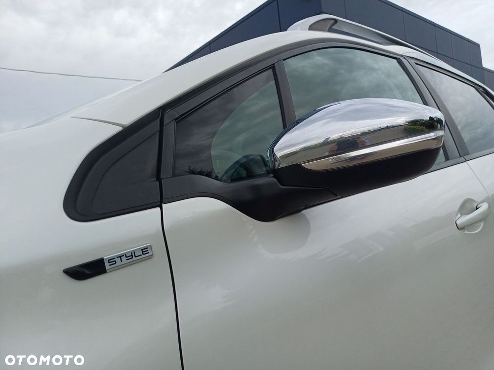 Peugeot 2008 1.2 Pure Tech Style S&S - 12