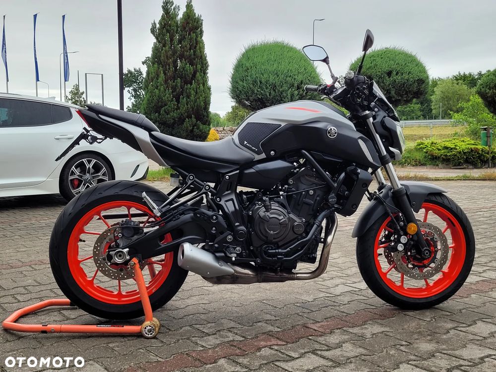 Yamaha MT - 12