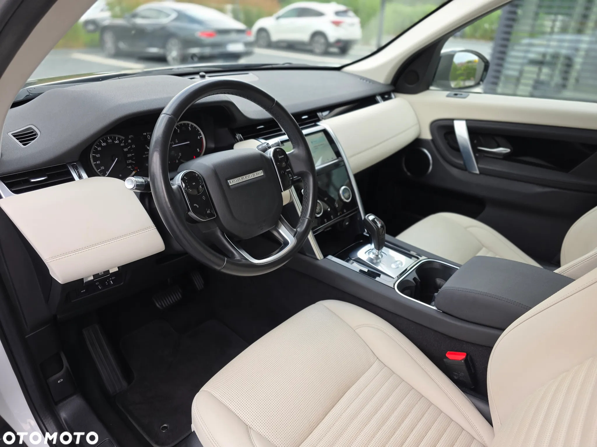 Land Rover Discovery Sport 2.0 D180 R-Dynamic SE - 13