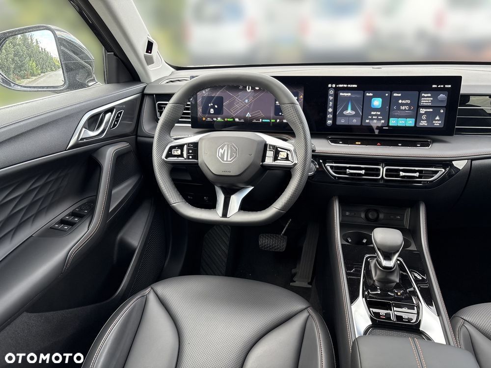 MG HS PHEV 1.5T Exclusive - 16