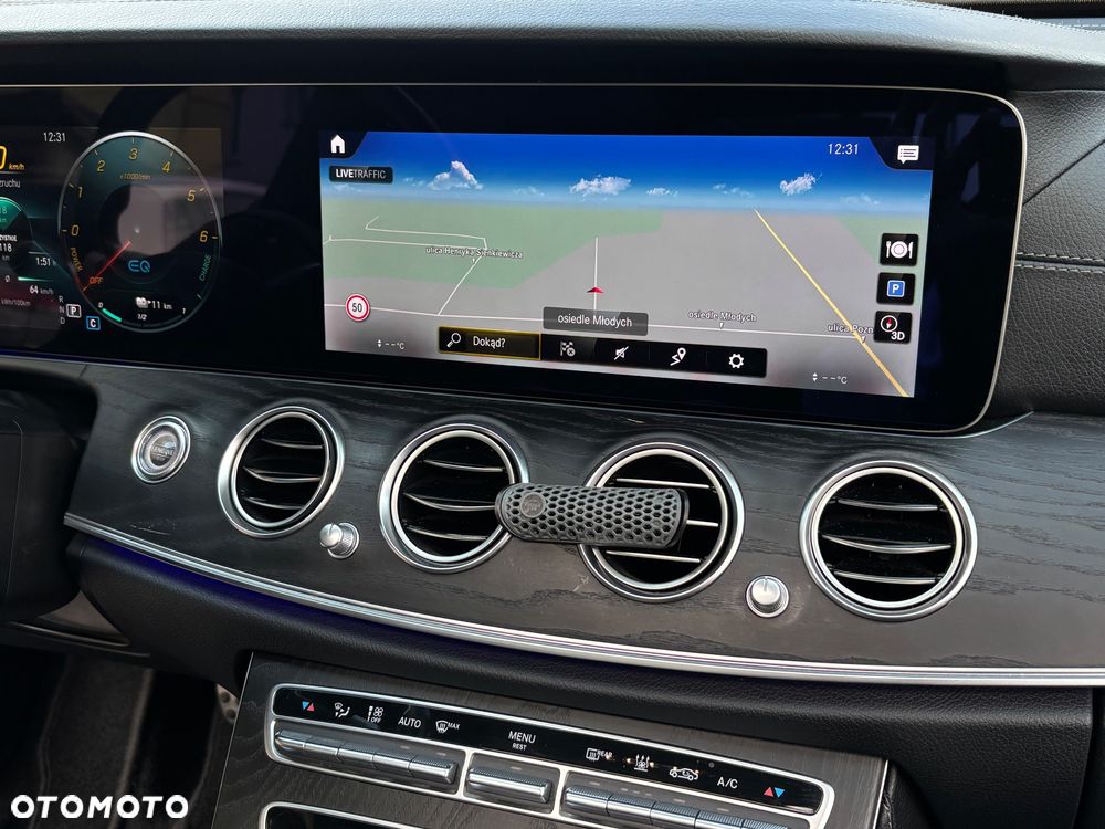 Mercedes-Benz Klasa E 300 de 9G-TRONIC AMG Line - 31