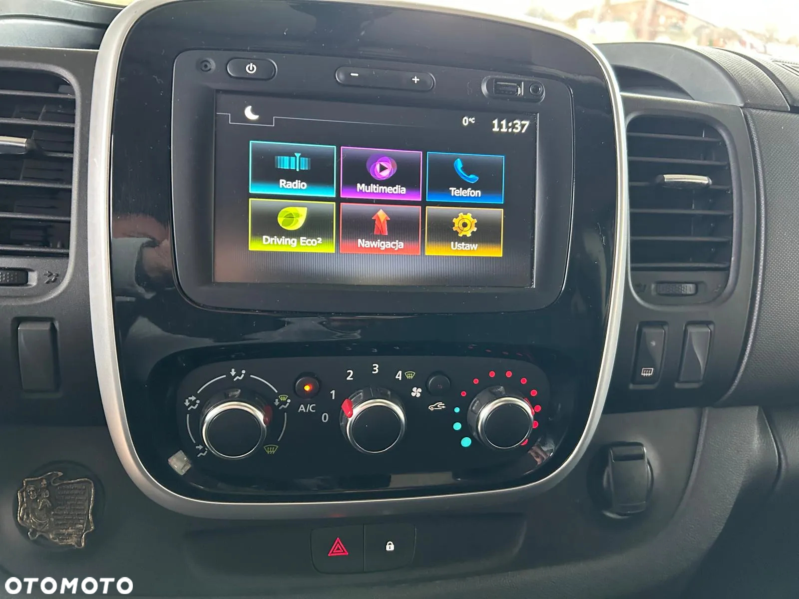 Renault TRAFIC - 9