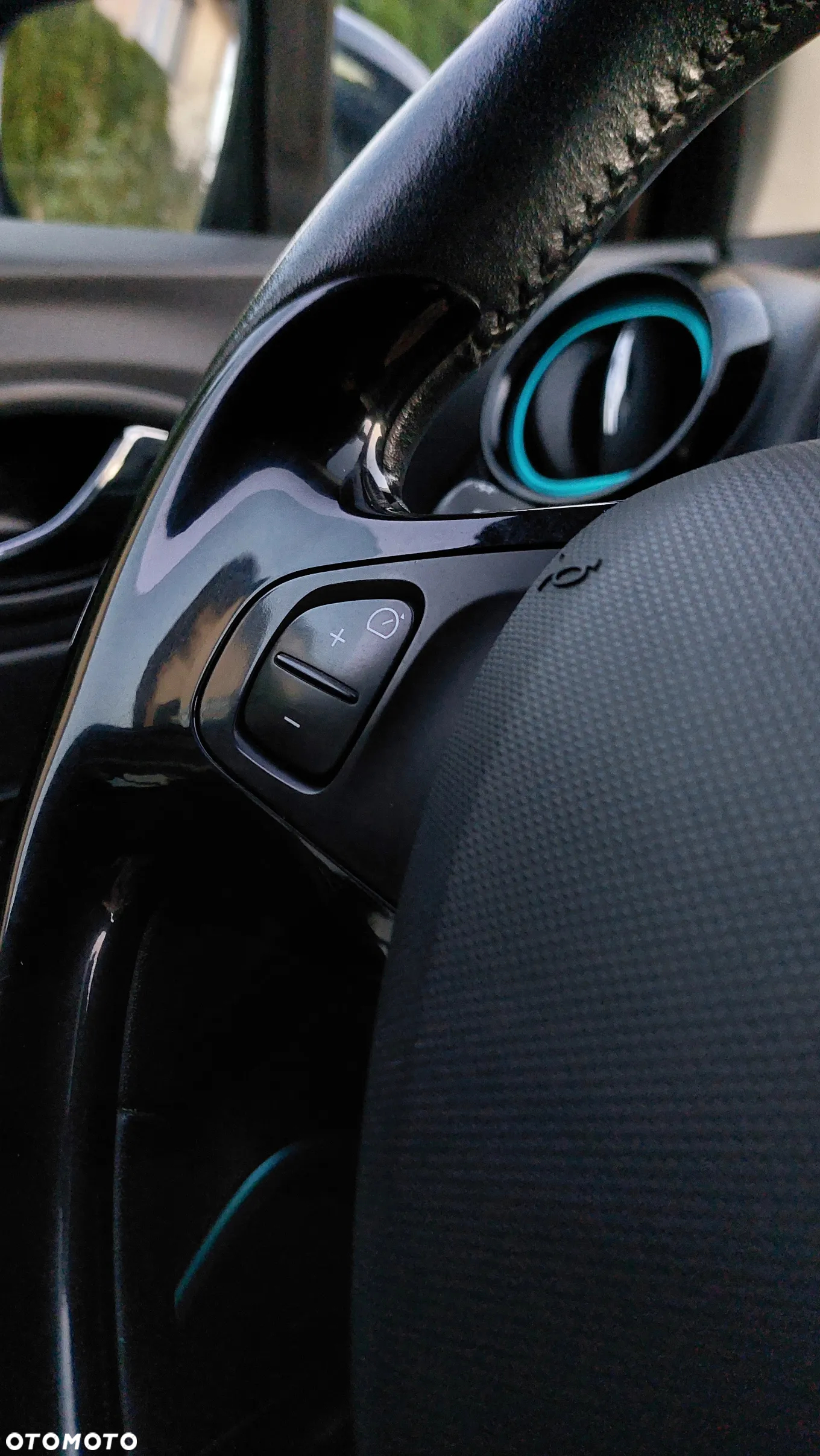 Renault Captur 1.2 Energy TCe Intens EDC EU6 - 29