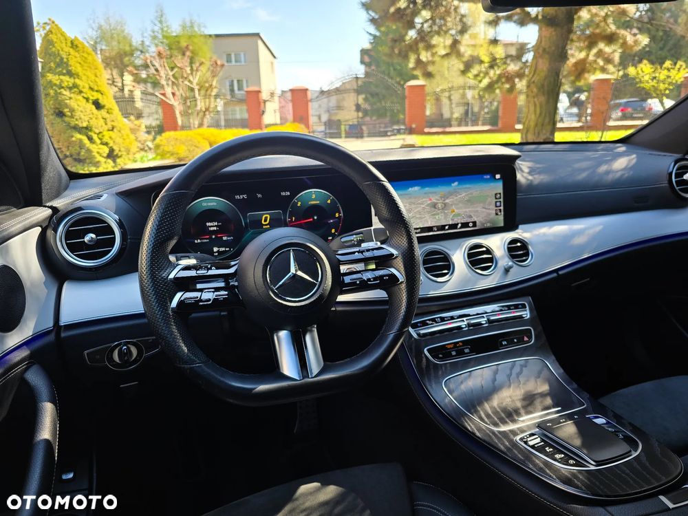 Mercedes-Benz Klasa E 220 d 4-Matic AMG - 20