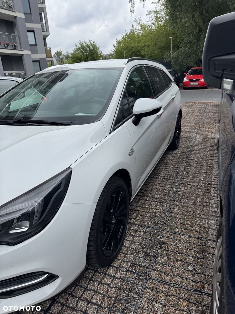 Opel Astra 1.2 T Elegance S&S - 6