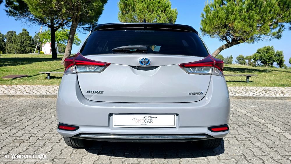 Toyota Auris 1.8 HSD Comfort +P.Techno+P.Sport - 18