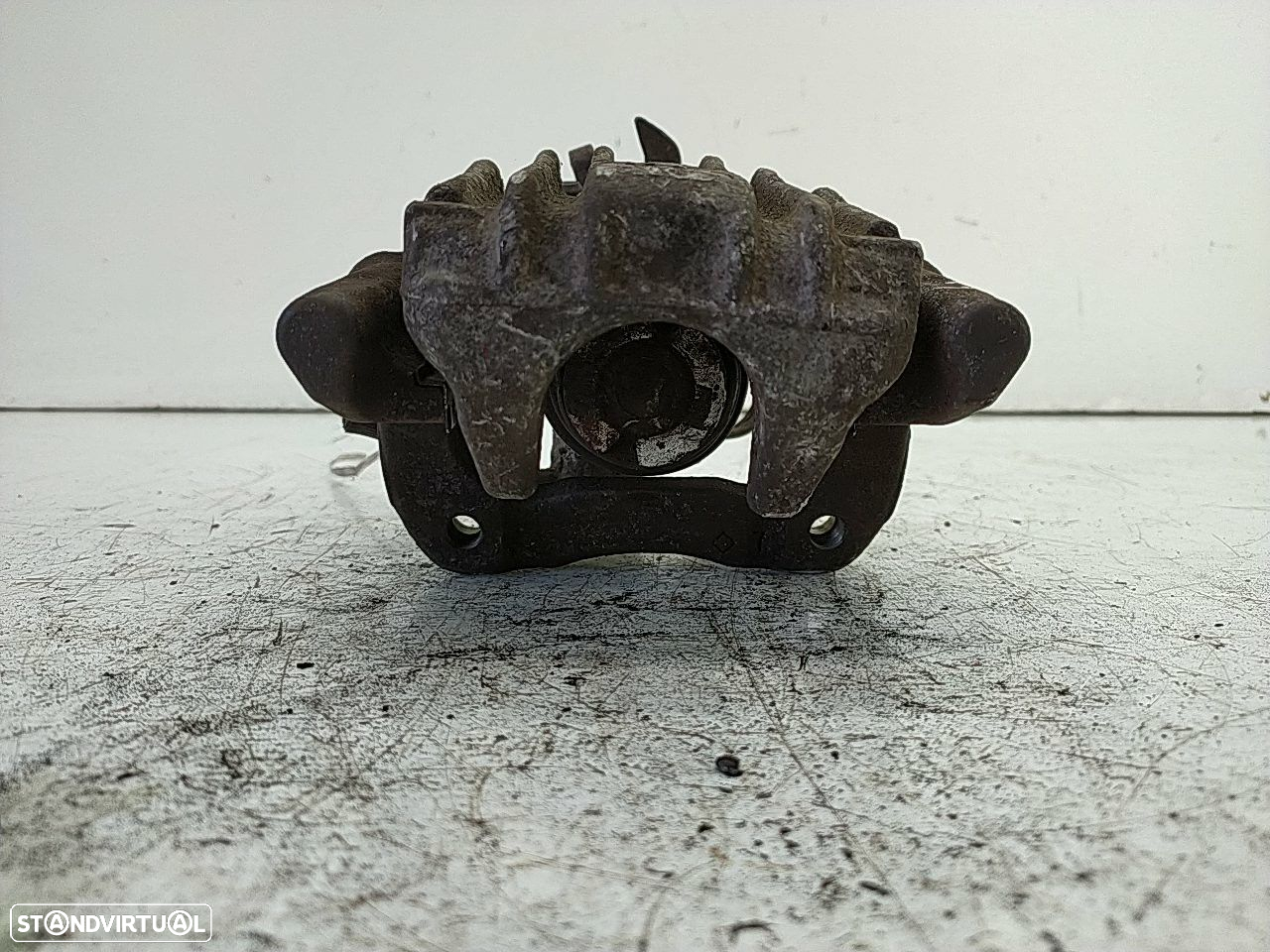 Pinça Tras Esquerda Audi A4 Avant (8D5, B5) - 2