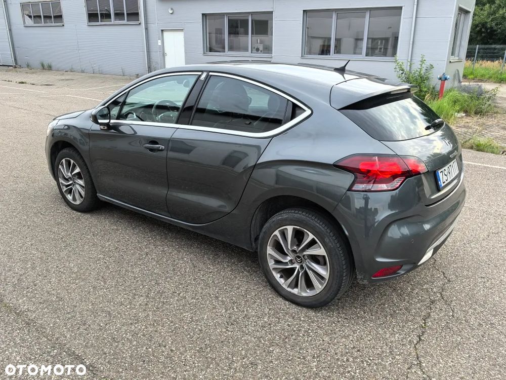 Citroën DS4 e-HDi 115 Chic - 3