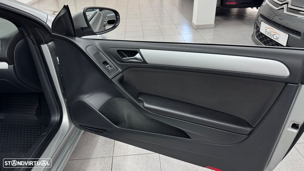 VW Golf Cabriolet 1.2 TSI BlueMotion - 26