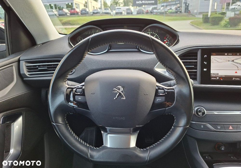 Peugeot 308 - 24