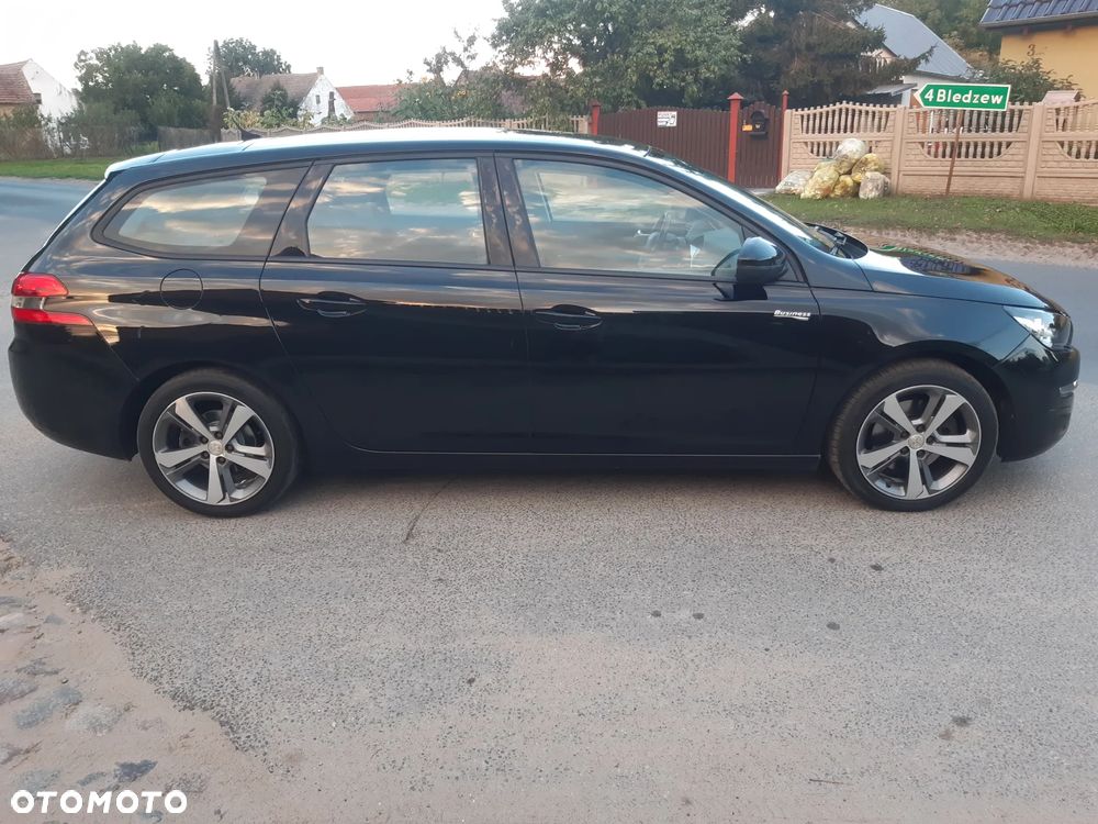 Peugeot 308 SW BlueHDi 150 Automatik Stop & Start Niveau 2 Business-Line - 4